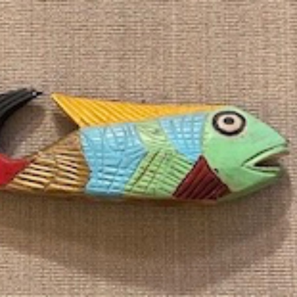 Artisan painted wood fish - Picture 1 of 2